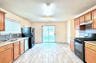 14423 Moreno Ave, Houston, TX 77045 - Photo 7