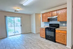 14423 Moreno Ave, Houston, TX 77045 - Photo 11