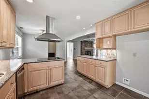 8130 Fernbrook Ln, Houston, TX 77070 - Photo 15