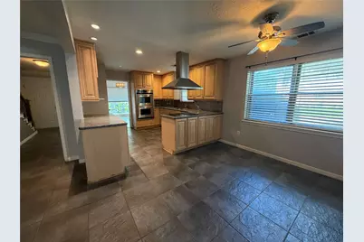 8130 Fernbrook Lane, Houston, TX 77070 - Photo 7