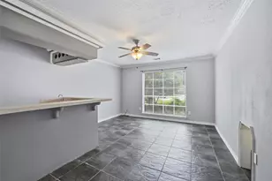 8130 Fernbrook Ln, Houston, TX 77070 - Photo 25