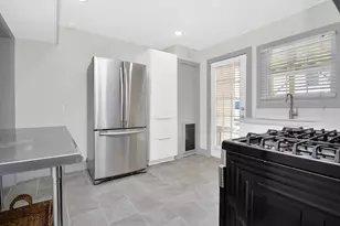 1911 Banks St, Houston, TX 77098 - Photo 23
