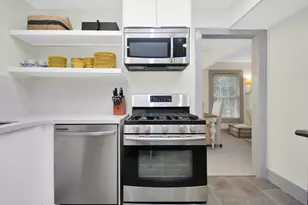 1911 Banks St, Houston, TX 77098 - Photo 9