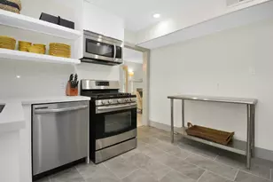 1911 Banks St, Houston, TX 77098 - Photo 19