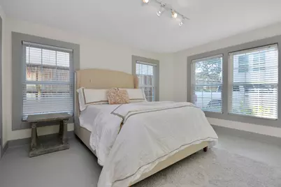 1911 Banks Street, Houston, TX 77098 - Photo 11