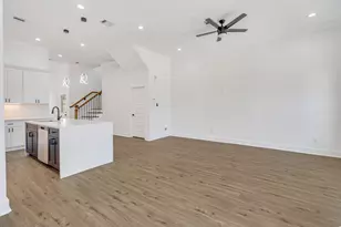 5642 Hirondel St, Houston, TX 77033 - Photo 7