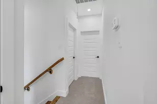 5642 Hirondel St, Houston, TX 77033 - Photo 19