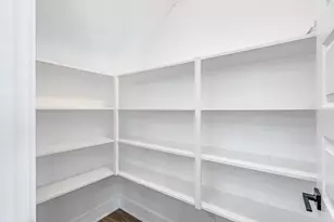 5642 Hirondel St, Houston, TX 77033 - Photo 15