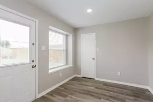 2431 Fox River Ln, Spring, TX 77386 - Photo 7