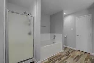 16919 Lacing Ct, Crosby, TX 77532 - Photo 15