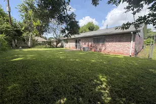 4142 Brookston St, Houston, TX 77045 - Photo 15