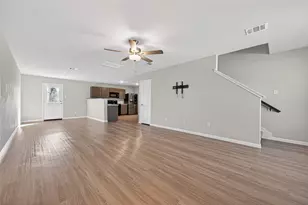 940 21st St, Hempstead, TX 77445 - Photo 9