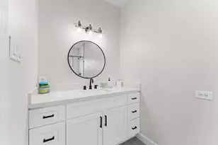 2012 Forest Hill Blvd, Houston, TX 77023 - Photo 19