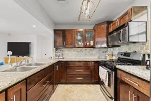 2012 Forest Hill Blvd, Houston, TX 77023 - Photo 33