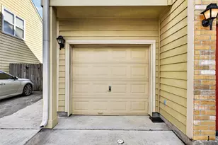 2202 Naomi St, Houston, TX 77054 - Photo 5