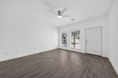 2202 Naomi Street #3, Houston, TX 77054 - Photo 7
