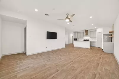 2905 Chase Cross Lane, Houston, TX 77047 - Photo 3