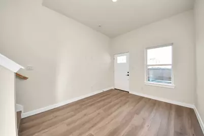 8025 Peachtree Street #C, Houston, TX 77016 - Photo 7