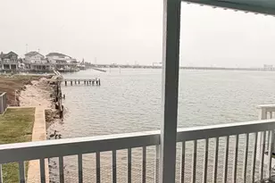 500 Tiki Dr, Tiki Island, TX 77554 - Photo 11