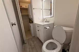 500 Tiki Dr, Tiki Island, TX 77554 - Photo 11