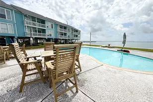 500 Tiki Dr, Tiki Island, TX 77554 - Photo 19