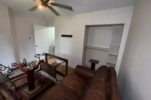 17211 Blairwood Dr, Houston, TX 77049 - Photo 9