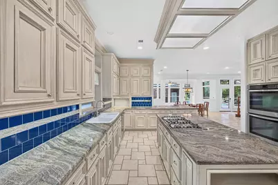 15406 Hunters Bend Drive, Tomball, TX 77377 - Photo 17