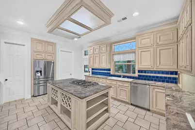 15406 Hunters Bend Drive, Tomball, TX 77377 - Photo 15