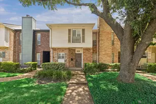 1035 Fountain View Dr, Houston, TX 77057 - Photo 1
