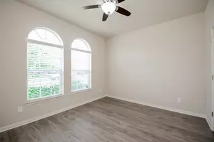 2239 Brown Oak Dr, Conroe, TX 77304 - Photo 5