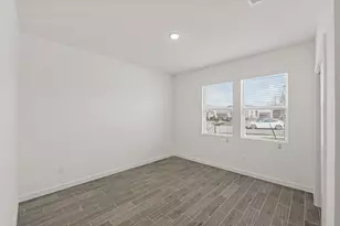 7807 Jasper Mdws Wy, Angleton, TX 77515 - Photo 15