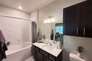 2102 Antoine Dr, Houston, TX 77055 - Photo 7