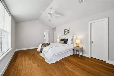 939 Colorado Street #22, Houston, TX 77007 - Photo 15