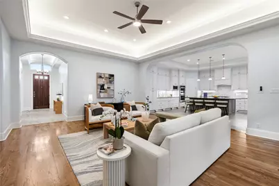 2329 Willowby Drive, Houston, TX 77008 - Photo 5