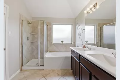 3050 Hawthorne Glen Lane, League City, TX 77539 - Photo 27