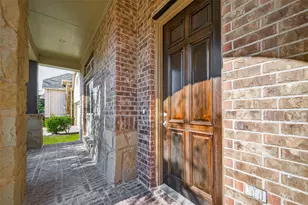 4926 Thunder Creek Ln, Sugar Land, TX 77479 - Photo 5