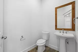 2322 Beall St, Houston, TX 77008 - Photo 5