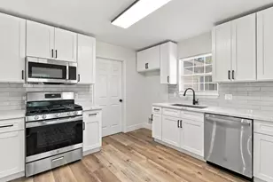 6139 Westover St, Houston, TX 77033 - Photo 9