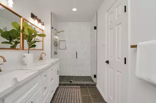 2619 Stoney Brook Dr, Houston, TX 77063 - Photo 13