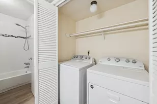 5005 Georgi Ln, Houston, TX 77092 - Photo 13