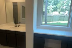 16907 Burke Lake Ln, Houston, TX 77044 - Photo 5