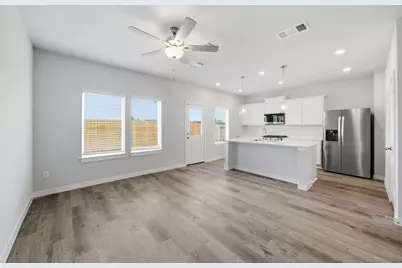 11402 Velvet Field Drive, Houston, TX 77047 - Photo 5