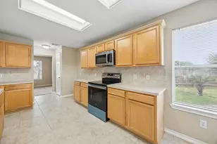12030 Parkers Hideaway Dr, Houston, TX 77089 - Photo 7