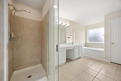 14319 W Oblong Circle, Cypress, TX 77429 - Photo 13