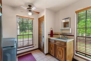 319 S Rivershire Dr, Conroe, TX 77304 - Photo 13