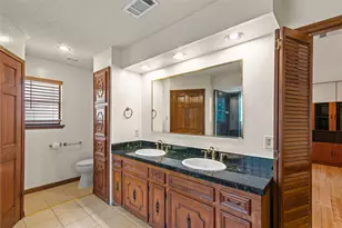 319 S Rivershire Dr, Conroe, TX 77304 - Photo 35