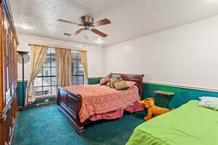 319 S Rivershire Dr, Conroe, TX 77304 - Photo 11