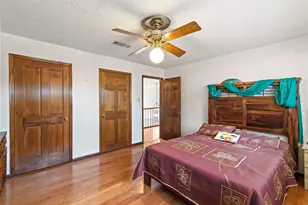 319 S Rivershire Dr, Conroe, TX 77304 - Photo 29