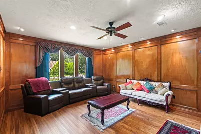 319 S Rivershire Drive, Conroe, TX 77304 - Photo 23