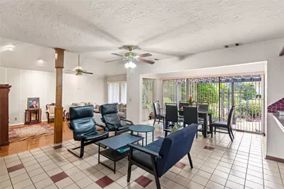 319 S Rivershire Drive, Conroe, TX 77304 - Photo 17
